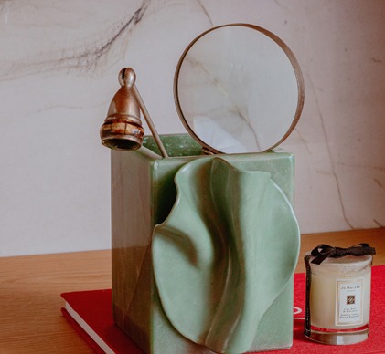 Cole&ccedil;&atilde;o Botanik apresenta vasos esculpidos em quartzito natural